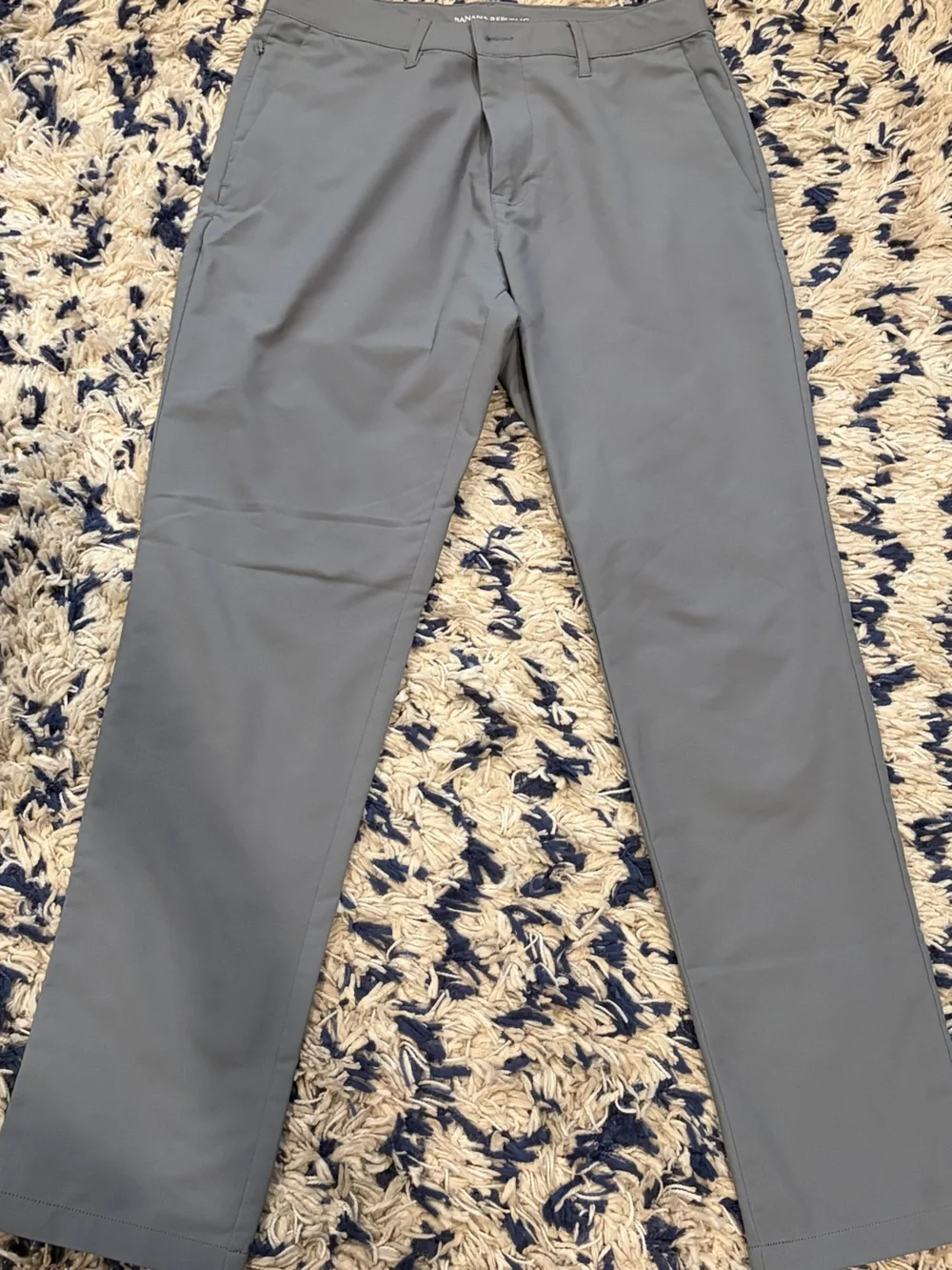 Banana Republic Men's Gray Performance Chino Pants hybrid size 32 x 32